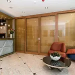 호스텔 3