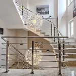 ホステル 3 *