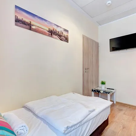3 Hostal *